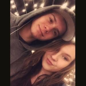 Meet your Posher, Skylar